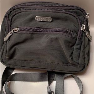 Baggallini small gray cross body/belt pack/wallet